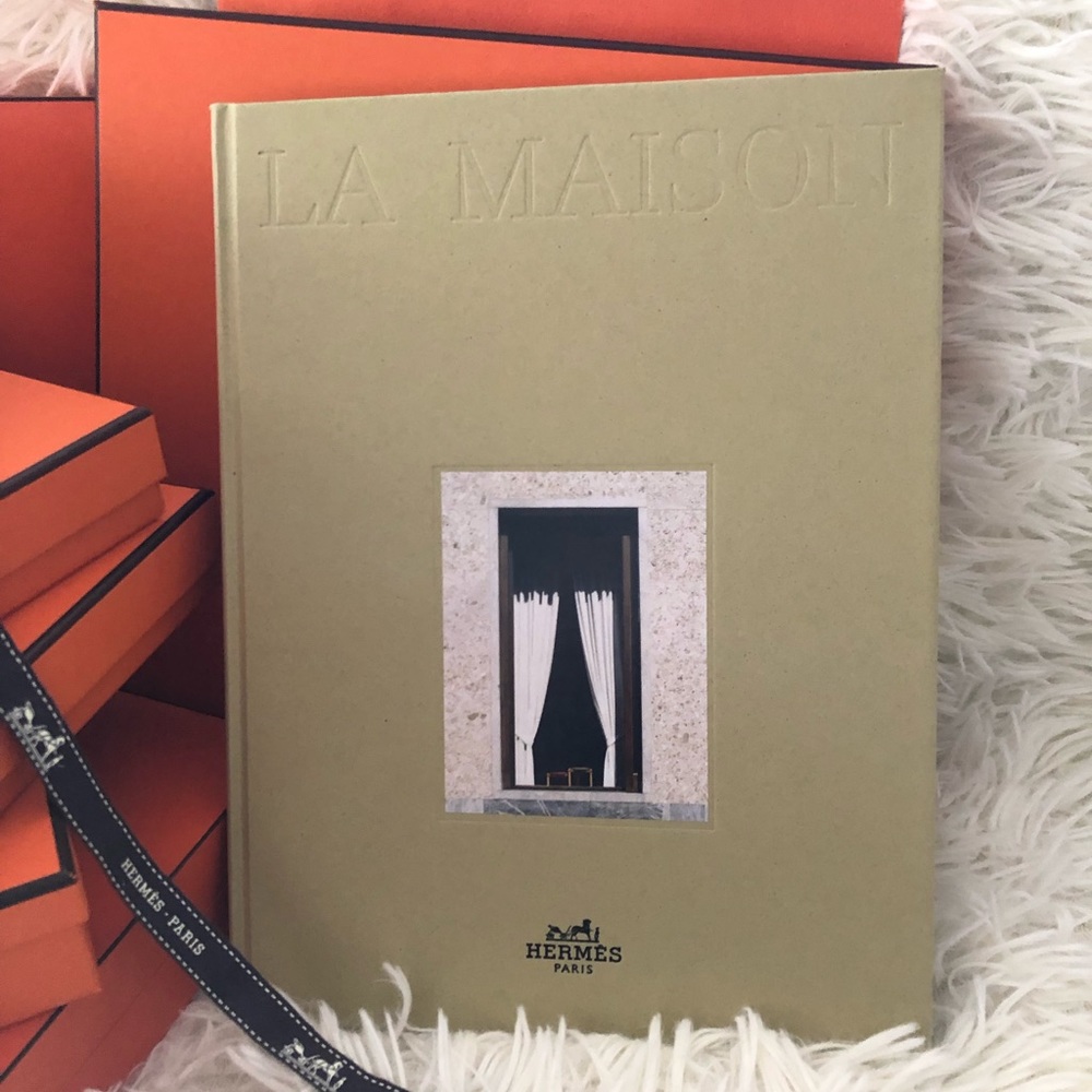 Hermès Table Book Only (Free Paper Bag only, ribbon not included) - Picture 6 of 8